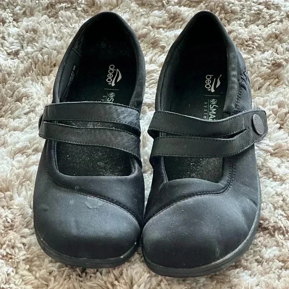 Abeo size 7.5 shoes​ - Picture 1 of 6